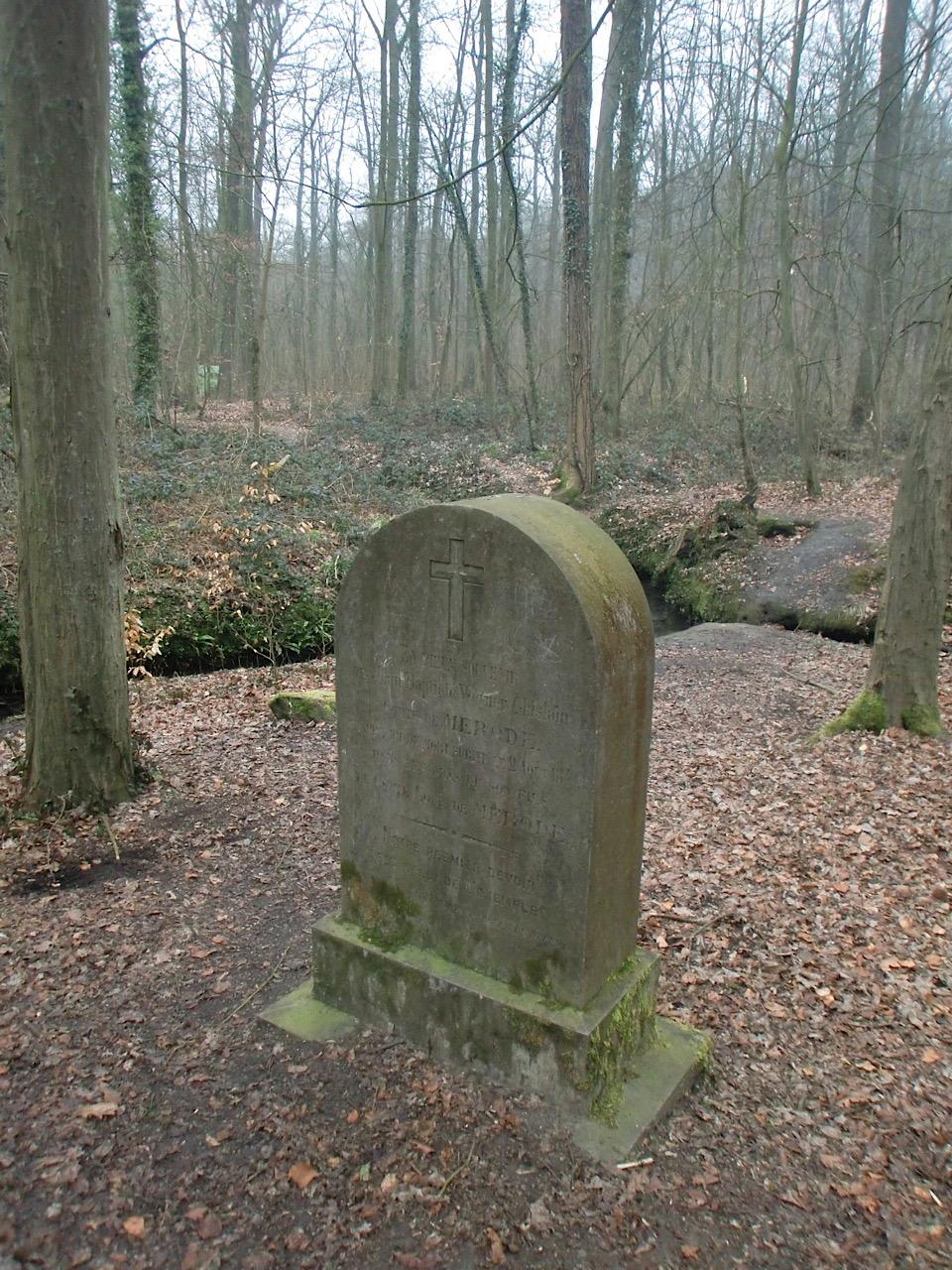 Verslag van een vroege vogelwandeling Gefluit bij het ochtendkrieken Bernadette Kinart (foto's: André Leroy) Op de eerste lentedag, zaterdag 21 maart, verzamelden 11 wandelaars voor een eerste