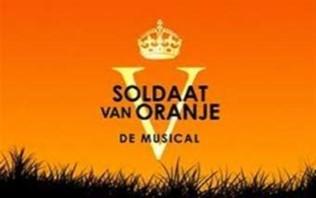 van onze karakterspelers. Tijdens de ledenvergadering op 30 november in Nieuw Vennep is gevraagd of we met de KBO naar de musical Soldaat van Oranje kunnen gaan.