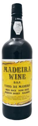 Madeira Wine Meio Doce EIGENSCHAPPEN Productie regio: Madeira Druifsoort: Tinta Negra Alcohol percentage: 18% vol VISUELE UITSTRALING Wijnkleur: Mahonie Aroma: Medium zoet