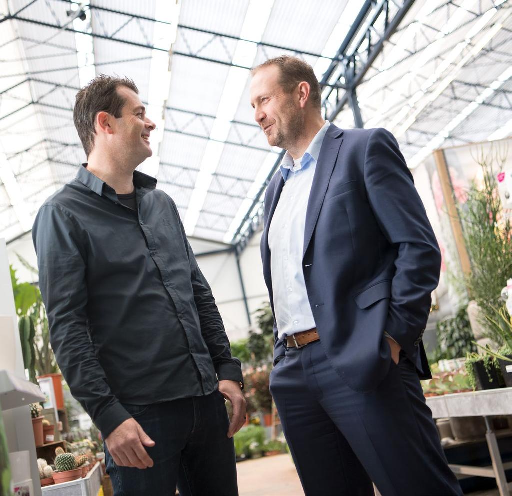 LED-armaturen Profiel eindgebruiker Een groeiend bedrijf Bedrijf Locatie Alphen aan den Rijn, Nederland Producten/diensten Tuincentra Solution Leader Machiel Louwen is een familiebedrijf dat een