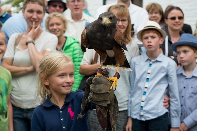 Middelen nog moeite worden gespaard om er dit jaar terug een uniek evenement van te maken. Op en rond De Strohoeve genieten van ambachten en kunst, kuieren op de Country Fair en Jachtbeurs.