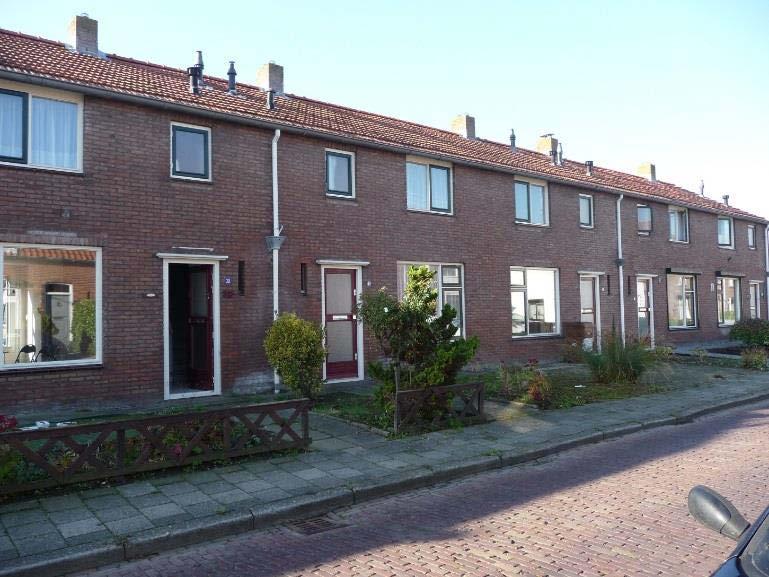 000 In Kruiningen worden in de Slotstraat 18 verouderde sociale huurwoningen gesloopt.