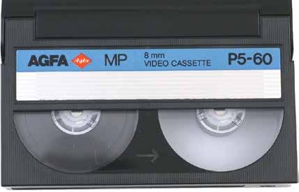 Ze is meestal zwart, en er staat 8mm of video8 op vermeld. De cassette ziet er identiek uit aan de andere 8mm formaten: opvolgers Hi8 en Digital8.