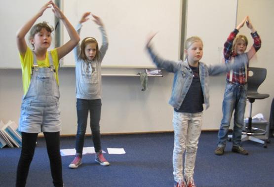 ritme. Cursus AMV Docente Daimis Alvarez Garrido AMV is bedoeld als een eerste muzikale kennismaking voor kinderen vanaf 6 jaar.