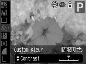 De camera instellen op een Custom Kleur-modus 1 (Custom Kleur). Zie Menu's en instellingen (p. 18).