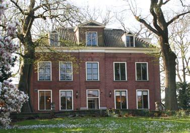 door berg en dal 2. Landgoed Holthurnse Hof Het landhuis vormt de kern van een halverwege de 17de eeuw gesticht landgoed. Naar de eerste eigenaar, Arnold van Seller, werd het Sellers Goet genoemd.