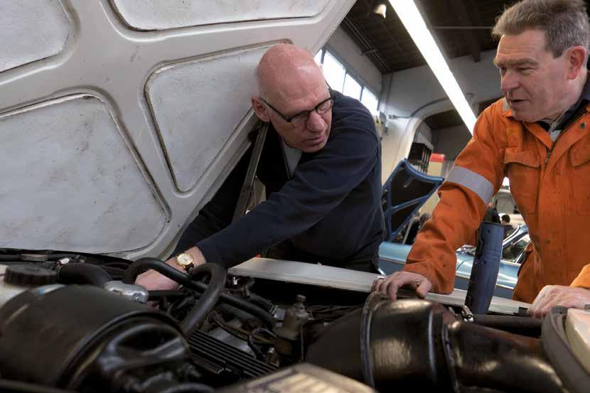 P 1800 afsteldagen. Zoals gebruikelijk vinden in de maand april de afsteldagen van ons register plaats. Wij organiseren er twee. De eerste speelt zich af bij Volvo Hooftman in Alphen aan den Rijn.