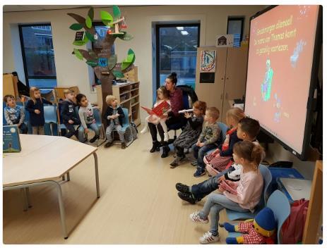 Besproken in de leerlingenraad De leerlingenraad heeft besproken dat het nogal voorkomt dat kinderen genegeerd worden als ze Stop! zeggen, of Stop hou ik wil het niet.