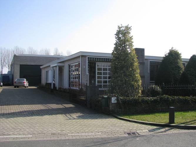 TE KOOP Franse Akker 20, Breda Algemeen Bedrijfsruimte met kantoor en voorgelegen bedrijfswoning, gelegen op het bedrijventerrein Hintelaken in Breda-Noord.
