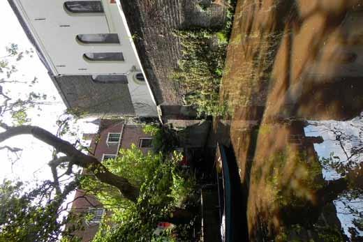 Roerende Zaken Tuinaanleg/bestrating/beplanting Buitenverlichting Tijd- of schemerschakelaar/bewegingsmelder Tuinhuis/buitenberging Kasten/werkbank in tuinhuis/berging (Broei)kas Voet droogmolen