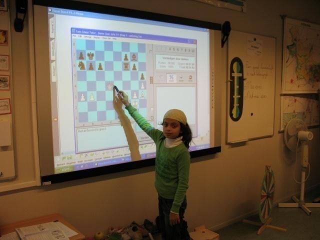 Schaken met apps Schaken en schaken leren, spelletjes spelen en puzzelen op : mobieltjes
