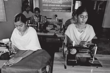 India Ook de organisatie Buddha Outcast Social Society, BOSS, (13-78), werkzaam in het Tiruvannamalai district, is actief op het gebied van naaitrainingen.