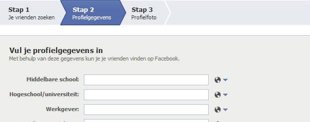 Stap 2 - profielgegevens Facebook probeert mensen die dezelfde opleiding hebben gevolgd, bij eenzelfde werkgever hebben gewerkt of in dezelfde woonplaats wonen met elkaar in contact te brengen en wil