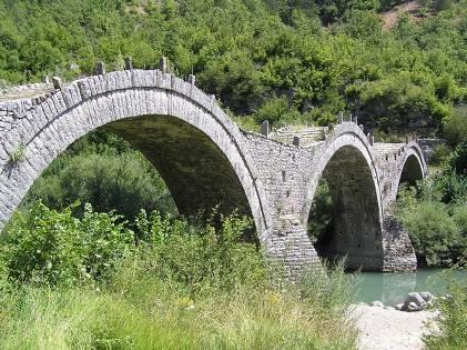 Algemene informatie over de reis De Pindos behoort tot de provincies Epiros en Thessalië, en ligt op het noordwestelijk vasteland van Griekenland.