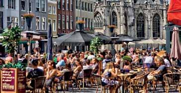 2u15 Zomerspecials BREDA Datum: vrijdag 08 juli!!! NIEUW!!! Geniet van een heerlijk dagje shoppen in het gezellige Breda!