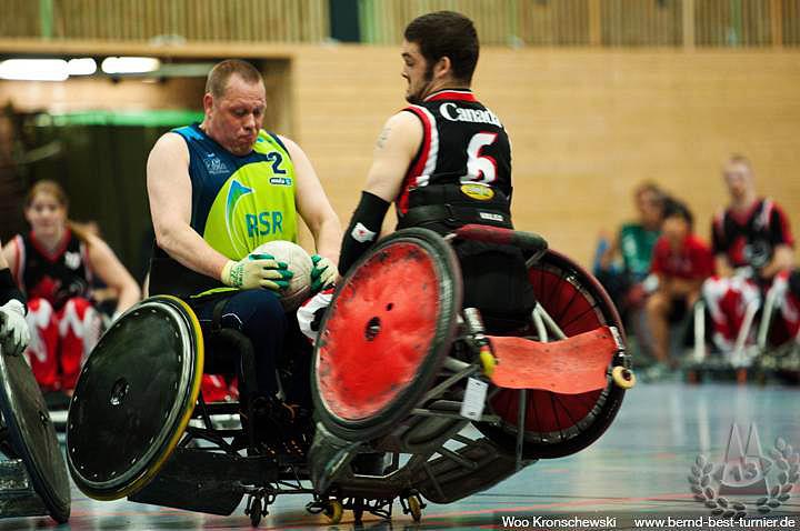 Sport en bewegen Inhoud in de regio, Rolstoelrugby Rolstoelrugbyvereniging Quad Fighters Drachten Contactpersoon: Sytze Dijkstra Telefoonnummer: (0512) 544 206 Website: http://www.quadfighters.