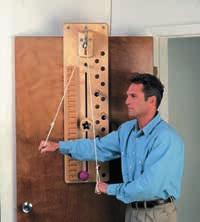 FYSISCHE REVALIDATIE Oefenmateriaal met ADL of preprof-functie Oefenbord Grahamizer voor aan de wand Veelzijdig oefenbord dat aan de muur of zelfs aan een deur kan opgehangen worden (deurdikte 3-5