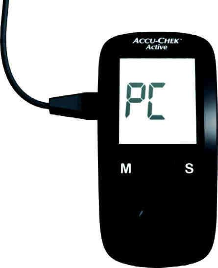 Kapitel 6, Apparaten voorbereiden De Accu-Chek Active-bloedglucosemeter (model GU, GB) beschikt voor gegevensoverdracht over een ingebouwde USB-aansluiting.