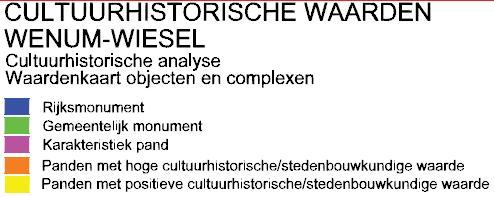 ensemble deels historische panden rond de