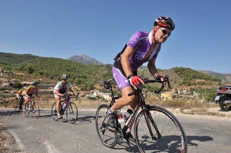 Pagina 9 Zonnig fietsen in Murcia (2) Door Andries van der Veen In de nieuwsbrief van augustus verhaalde Andries van der Veen over het wonen, leven en fietsen in Murcia, Zuid-Spanje.