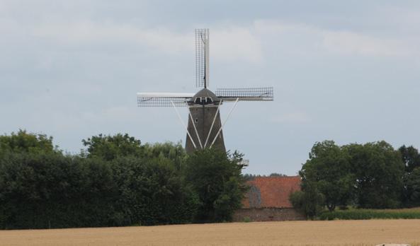 300 m de hoofdweg links blijven volgen: Bilt / Eiland Na ong.