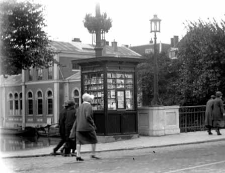 Bostelbrug gezien naar de Boommarkt, 1926, detail foto W.J. Kret [RAL GN001487].