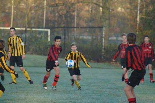 Ze gingen met hun eigen team en leider en/of trainers het sinterklaasspel doen.