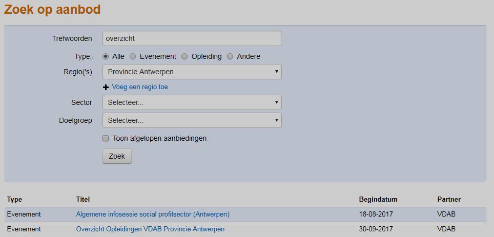 Je kan een trefwoord intikken en op Zoek drukken en dan verschijnt er onderaan een lijst opleidingen, infosessies, initiatieven die in Vitrine opgenomen zijn.