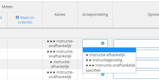 in de volgende periode. Klik op het pijltje achter een leerlingnaam in de kolom Groepsindeling.