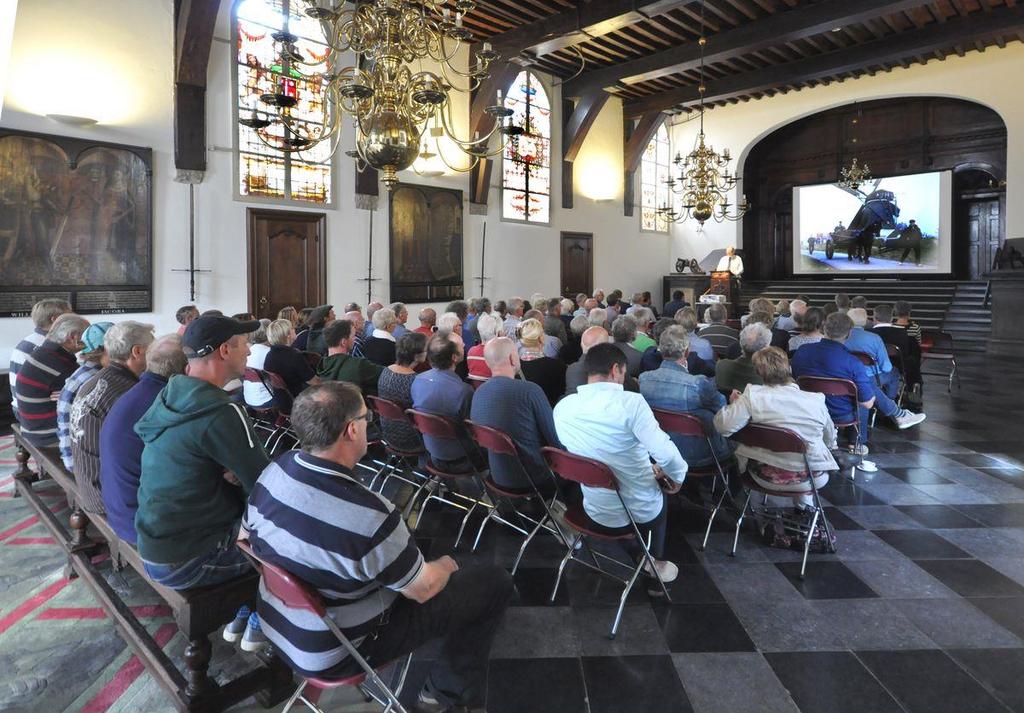 In de boet naast de molen in Waarland vond de eerste cursus plaats. Vervolgens werd in molen de Bonte Hen op de Zaansche Schans de tweede cursus gegeven.