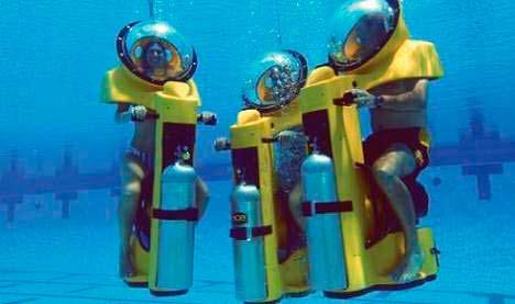 html Het nieuwste hebbeding: de onderwater-pedalo http://www.hln.