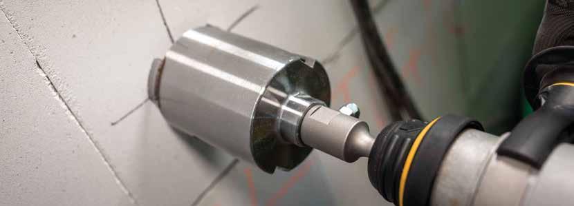 BETON- EN STEENBOREN DIAMANTGEREEDSCHAP TECHNISCHE DETAILS DIAMANTGEREEDSCHAP KWALITEITSKENMERKEN Voor de bewerking van zeer harde materialen hebben zich diamantgereedschappen naast met hardmetaal