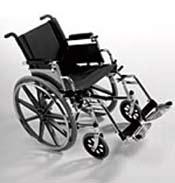Rolstoelen Wanneer een rolstoel onontbeerlijk wordt om een verplaatsing mogelijk te maken, zal een juiste keuze uit het uitgebreide gamma stoelen en toebehoren bijdragen tot uw gebruikscomfort.