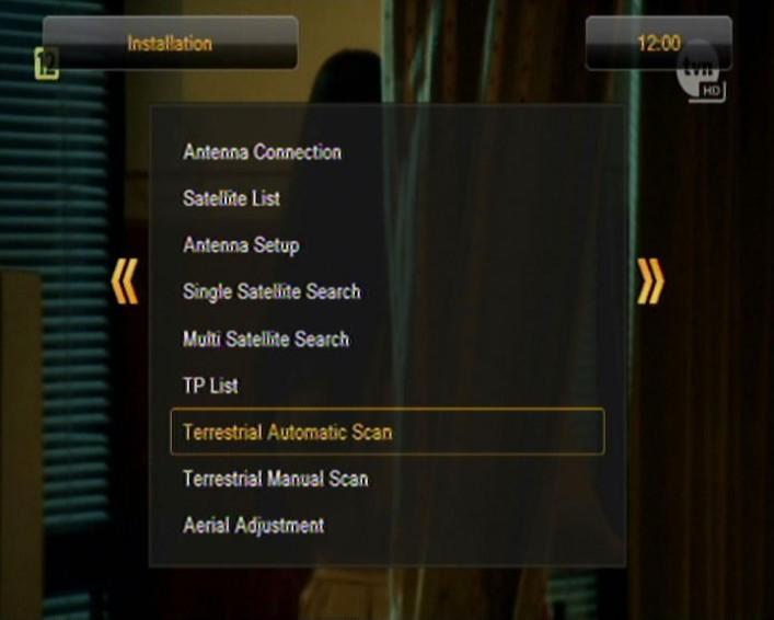 11.7 Terrestrial Automatic Scan (Combo modellen) In dit menu kunt u automatisch zoeken naar kanalen - de ontvanger zoekt alleen de frequentie van de frequentie volgens de opgeslagen lijst van DVB-T.