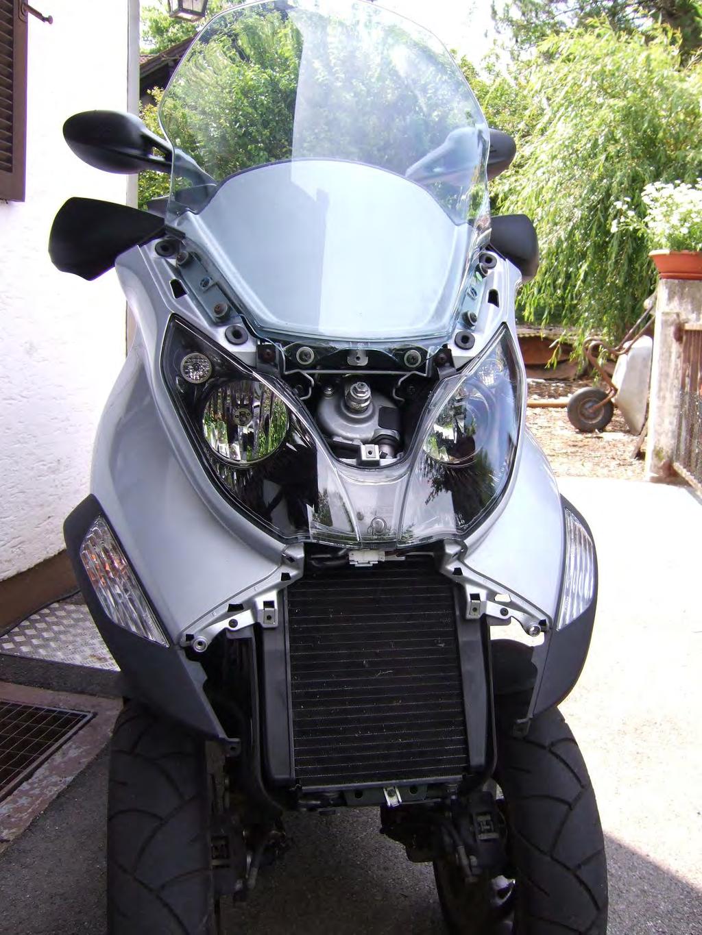 2. Piaggio MP3 removed all