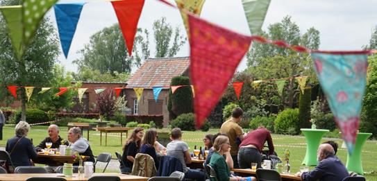 Een slim woonbeleid met Samenhuizen Steden en gemeenten kunnen als coördinator van het lokaal woonbeleid het verschil maken!