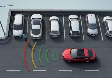 Veiligheid FRONT ASSIST MET VOORSPELLENDE VOETGANGERSBESCHERMING De radar in de grille die de Adaptive Cruise Control mogelijk maakt, helpt ook om de zwakste verkeersdeelnemers te beschermen.