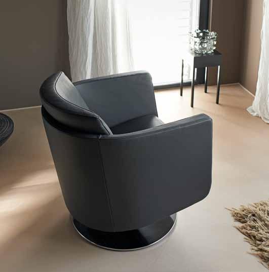 just Compact, élégant et pivotant sur 360, ce fauteuil est un complément idéal pour des ensembles de canapés ou en tant que petit groupe.
