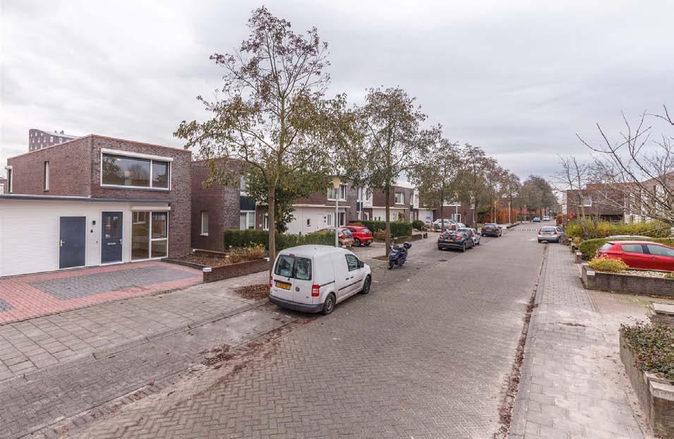 ZWOLLE, BOOGMAKERSTRAAT 31 Door de royale leefruimte op de begane grond (maar liefst 7,5 meter breed) is er