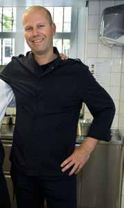 Sidney Schutte executive chef van tweesterren restaurant Librije s Zusje Amsterdam heeft speciaal voor Kesbeke recepten geschreven waarbij fijn tafelzuur (van Kesbeke uiteraard) een onmisbaar