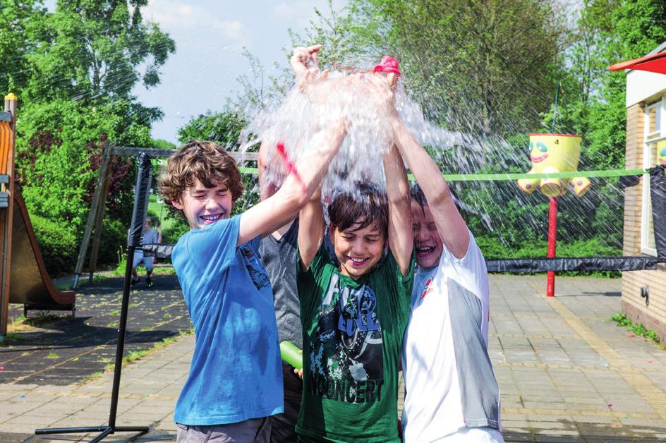 Al meer dan 25 jaar Altijd in de buurt SKO is al meer dan 25 jaar dé kinderopvang in Oegstgeest. Met 9 kindercentra verspreid over Oegstgeest zitten wij altijd bij jou in de buurt!