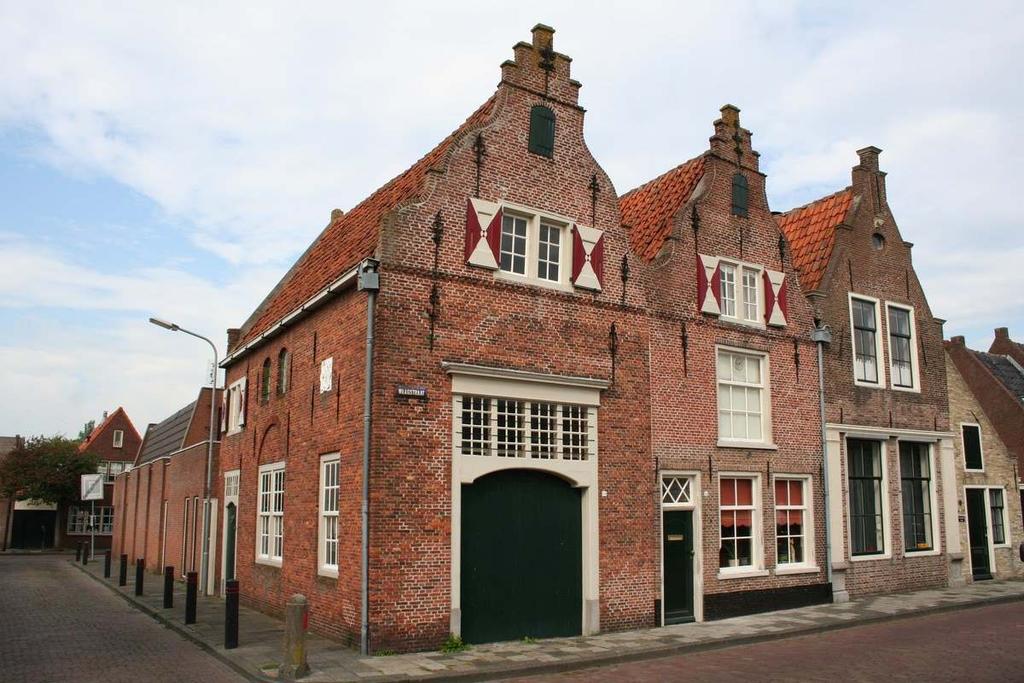 Waagstraat 26-28 e e Periode: 16 tot 17 eeuw.