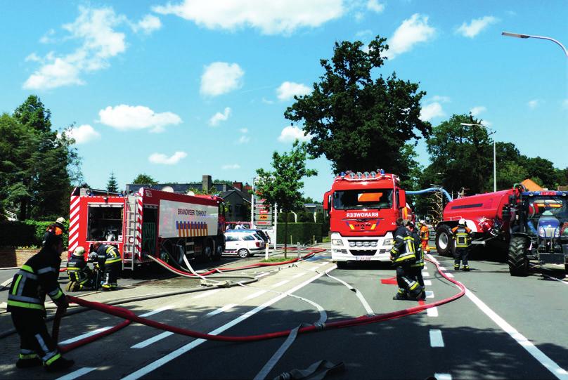 U vindt hierover meer informatie over - Bevrijdingen uit liften; in de brochure Informatie over het Brandpreventieverslag - Reddingen te water uitvoeren, drenkelingen redden; Zieken en gewonden