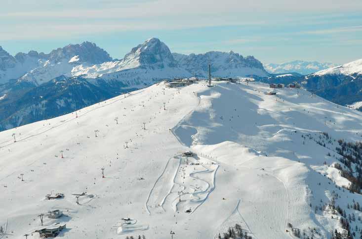 Kronplatz Zuid-Tirol hoogte: 835-2.275 m kinderski: afdaling: 119 km beginners: 58 km 32 km 29 km gevorderden: 21 5 6 après-ski: HOTEL MÜHLGARTEN www.kronplatz.com www.dolomitisuperski.