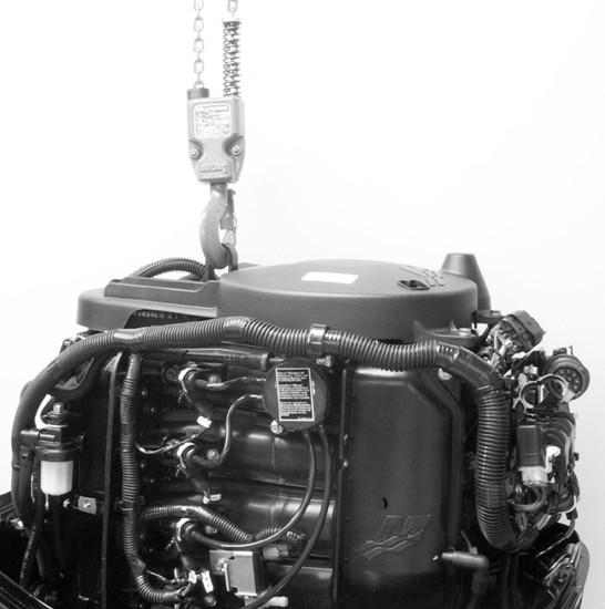 BUITENBOORDMOTOR INSTALLEREN ELEKTRISCHE BRANDSTOFPOMP Als gebruik wordt gemkt vn een elektrische pomp mg de brndstofdruk niet hoger zijn dn 27,58 kp (4 PSI) bij de motor.