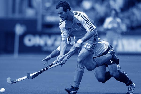 300.000 KNHB-leden is haalbaar in 2020 In de periode 2006-2010 is de hockeysport succesvol gegroeid naar 228.000 leden In 2006 heeft VODW een potentieelonderzoek uitgevoerd voor de KNHB.