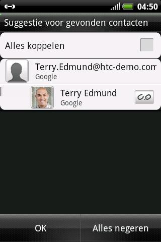 69 Contacten Contactgegevens samenvoegen Als u dezelfde contactgegevens op de HTC Explorer, in uw Google-account, en in sociale netwerkaccounts zoals Facebook hebt staan, zal HTC Explorer proberen om