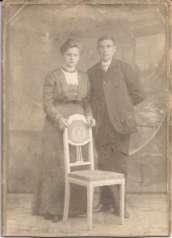 Adrianus den Been en Adriana van Es Generatie IV (overgrootouders) In deze generatie zijn alle 8 voorouders bekend, geboren tussen 1844 en 1865.
