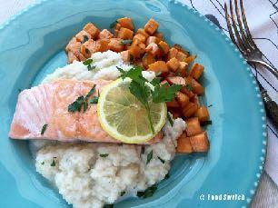 Dag 2 Diner Zalm met tijm-bloemkoolpuree Ingrediënten: 400 g bloemkool 200 g zoete aardappel 200 g witte bonen gekookt 2 takjes tijm 2 eetl. kokosroom 1 teenje knoflook 2 eetl.