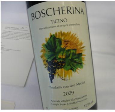 BOSCHERINA Ticino doc uva: Merlot 100% vigneto: impianto del 1982 in località Boscerina a Novazzano prima vinificazione: 1995 vigneto coltivato seguendo le direttive della produzione integrata